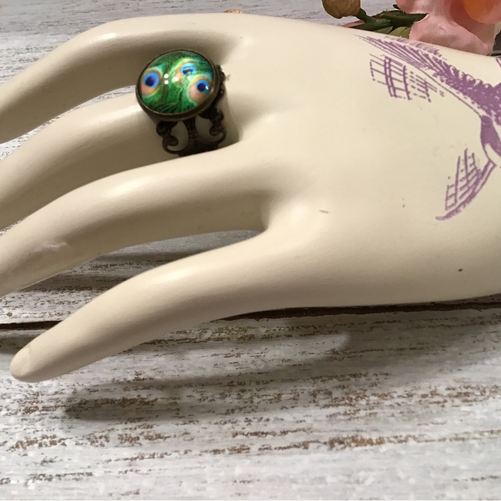 Peacock Ring - Picture 3 of 4